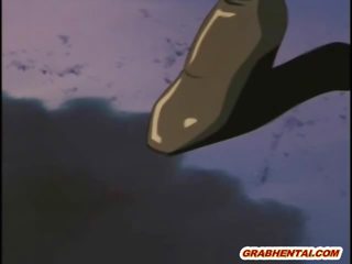 Hentai aluna apanhada e brutalmente fodida por tentáculos monstro