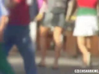 Czeska amatorskie dziewczyny sharked na the ulice