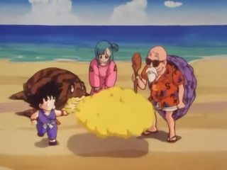 Bulma meets the MD Roshi and movs her pussy