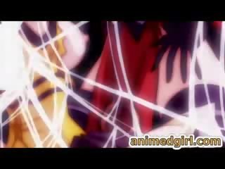 Anime betrapt in spider net en neuken tranny